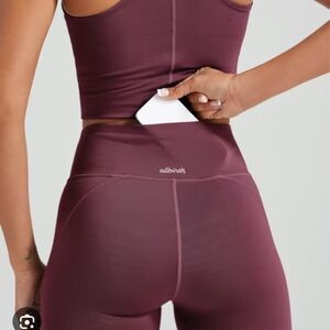 Allbirds Women’s M Natural Legging Black Carbon 14.5 KG CO2G